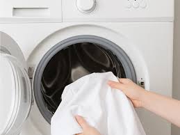 como limpiar la ropa blanca